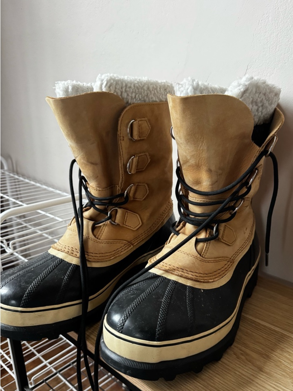 SOREL men’s winter caribou snow boots